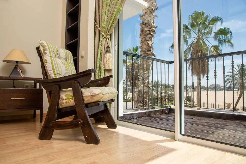 Spacious Beachview Condo Marina - Families Only Agádír