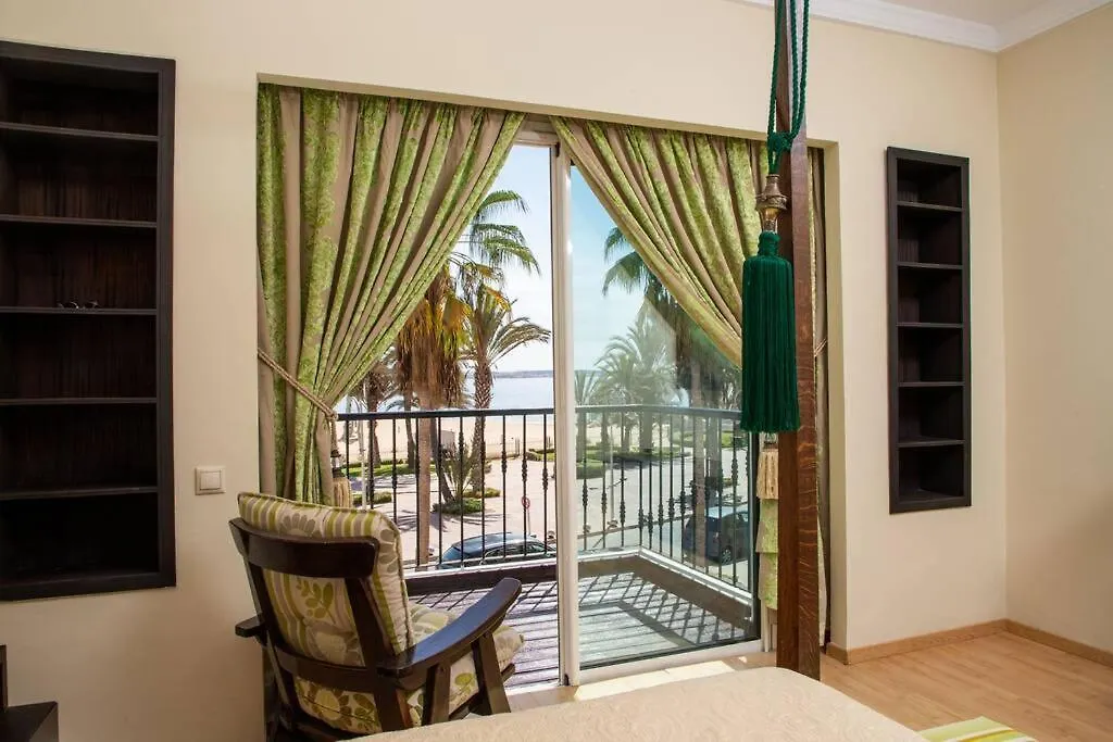 Spacious Beachview Condo Marina - Families Only Agádír